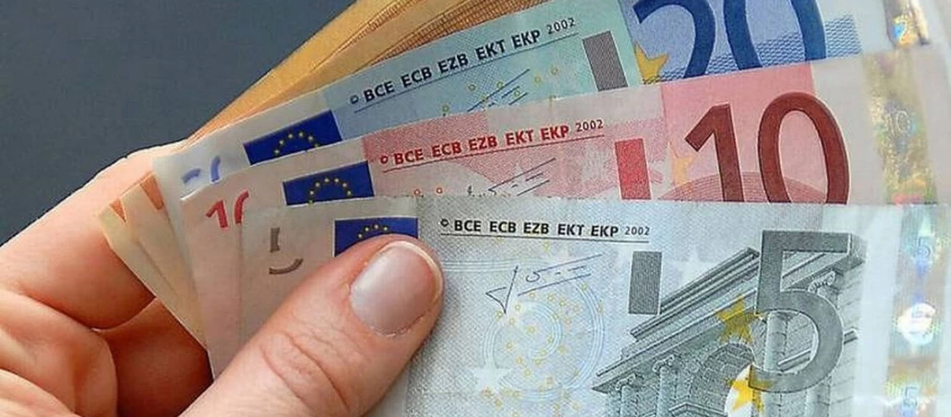 Τρεις ακόμα πληρωμές για το επίδομα των 800 ευρώ - Στις 19 Μαΐου η τελευταία